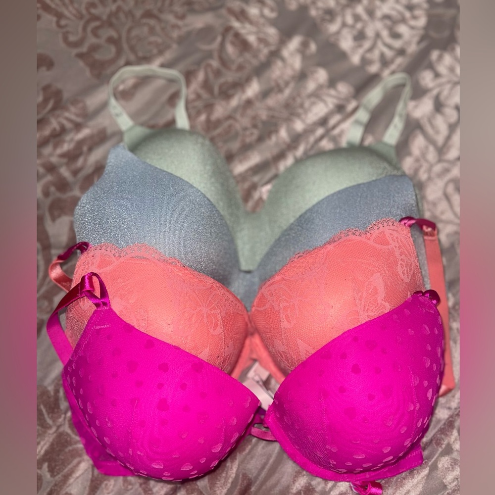 VICTORIA SECRET BRAS